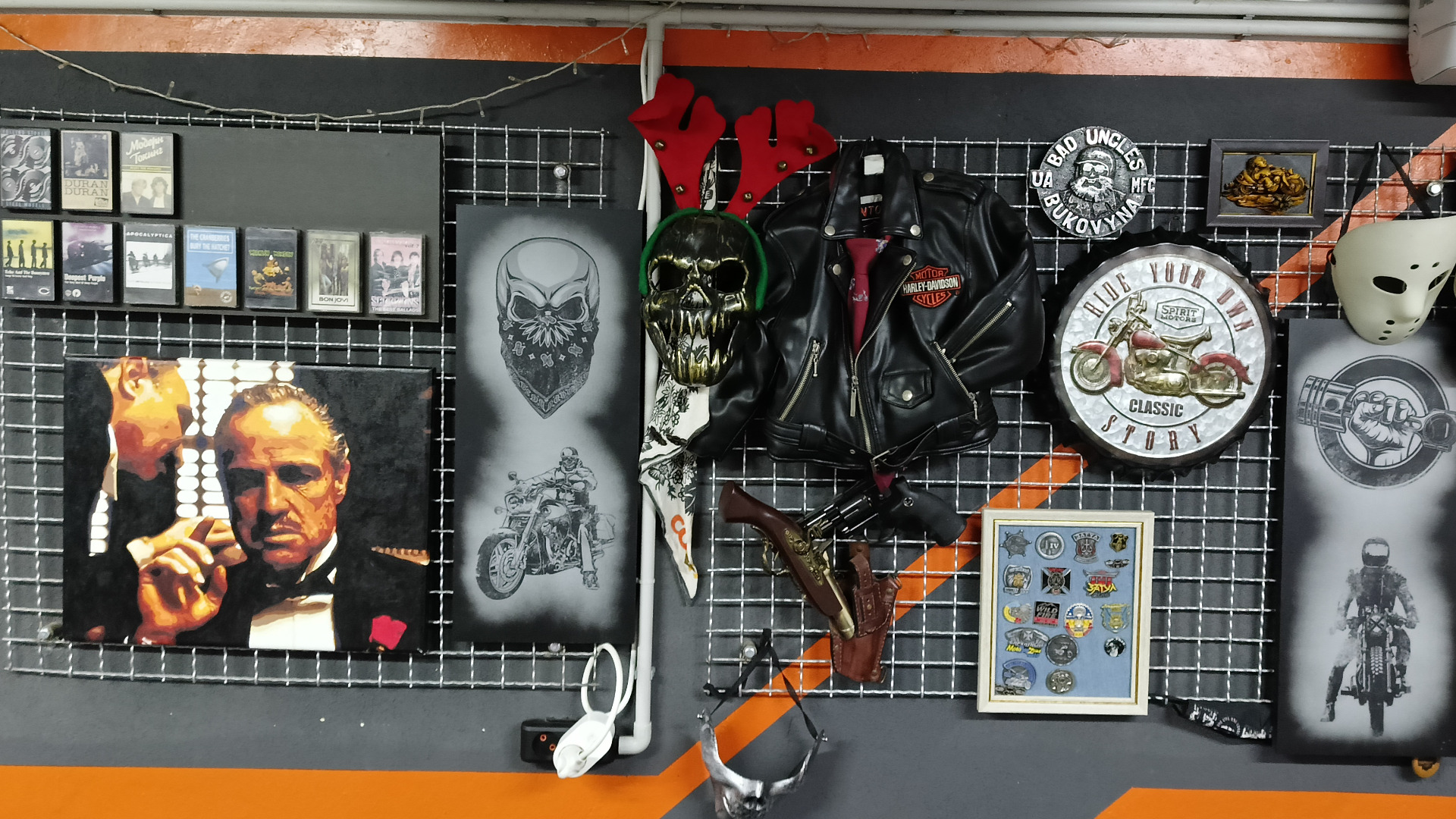 Bad Uncles MC - Мотоклуб Україна Чернівці Буковина Фото клаб-хаус