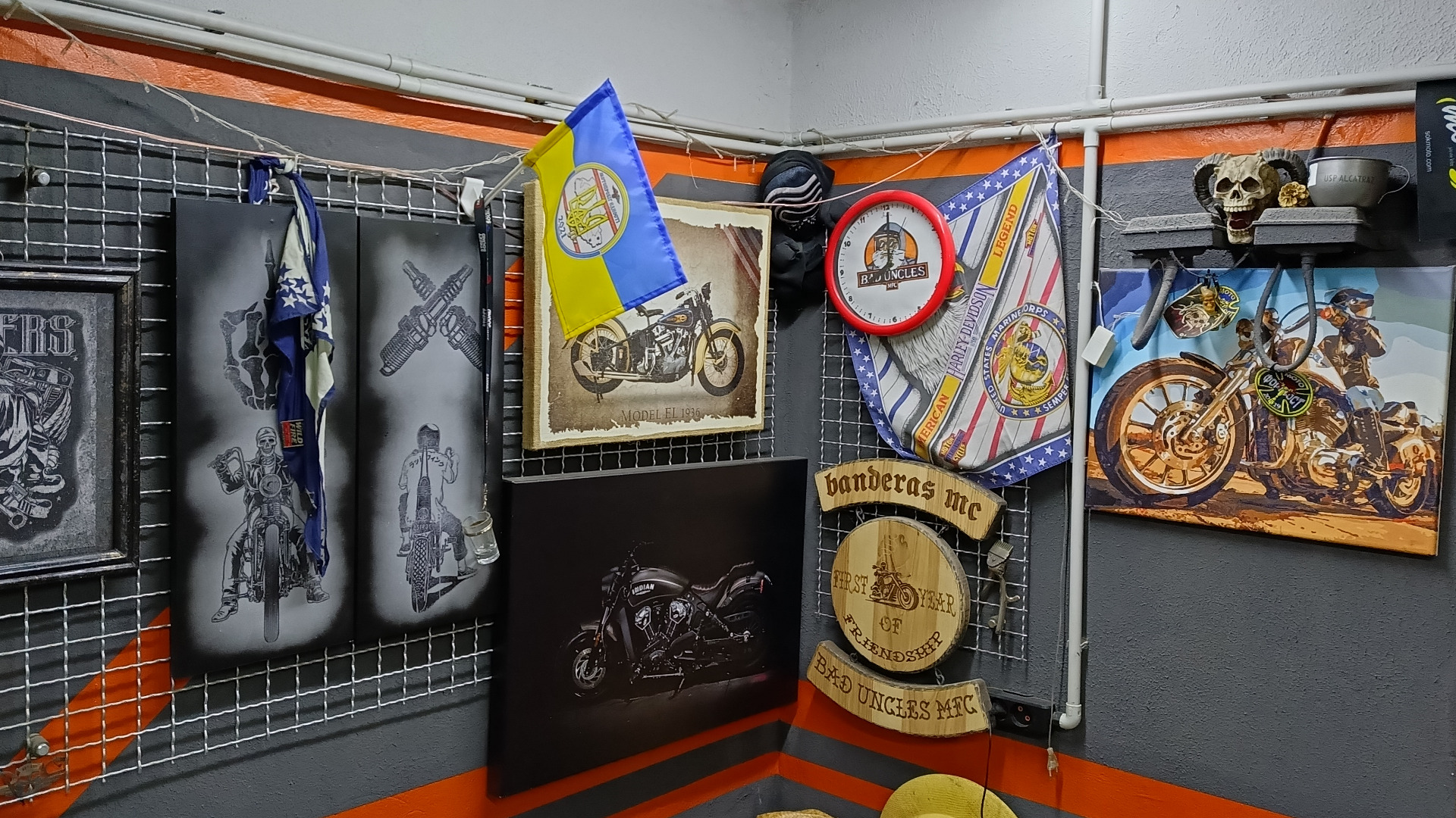 Bad Uncles MC - Мотоклуб Україна Чернівці Буковина Фото клаб-хаус